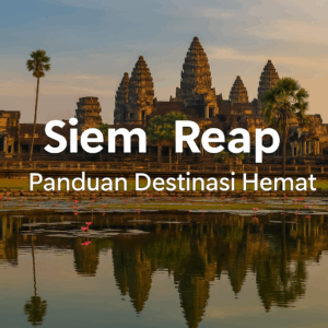 Pemandangan matahari terbit di Angkor Wat, Siem Reap dengan pantulan candi di air dan nuansa langit keemasan, menggambarkan suasana destinasi budaya yang tenang.